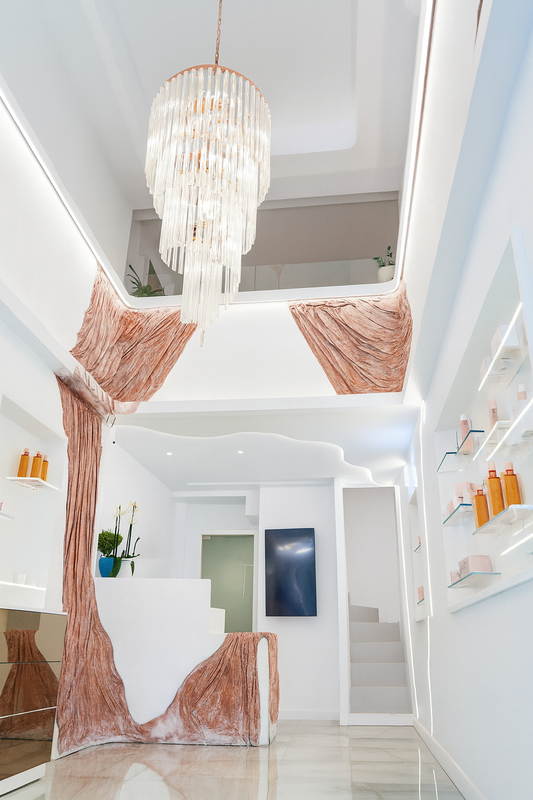 DISCOVER AALIS BOUTIQUE